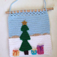 crochet christmas wall hanging pattern